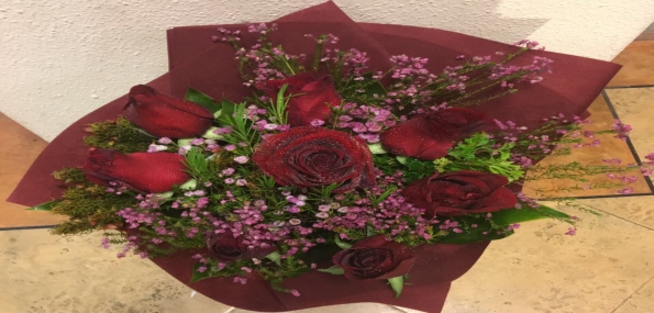 Flower Arrangement - Medium (Gift Wrapped & Delivered) - New May 2017